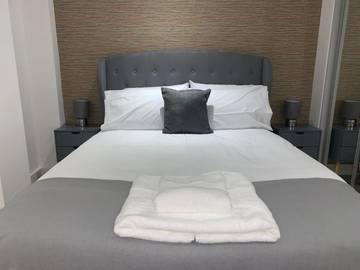 Roomotel - Broadoaks Apartments Solihull Zewnętrze zdjęcie