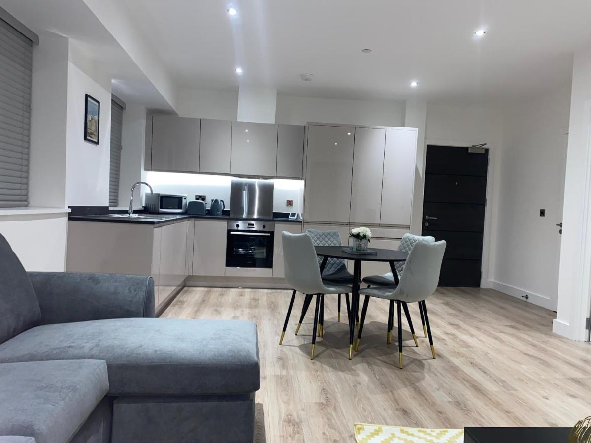 Roomotel - Broadoaks Apartments Solihull Zewnętrze zdjęcie