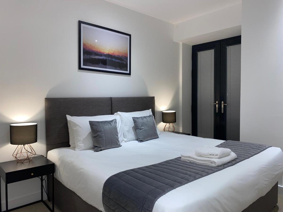 Roomotel - Broadoaks Apartments Solihull Zewnętrze zdjęcie