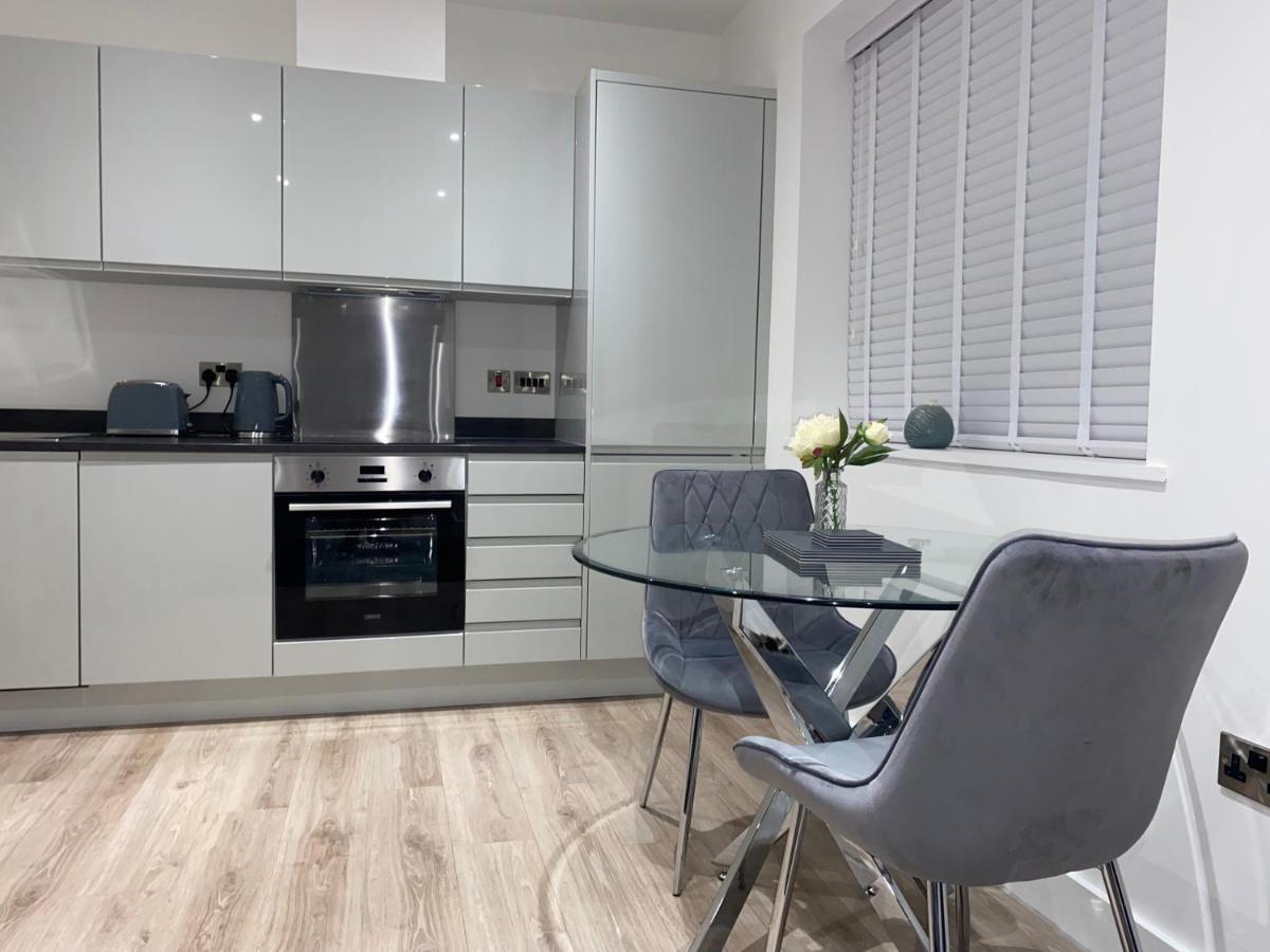 Roomotel - Broadoaks Apartments Solihull Zewnętrze zdjęcie