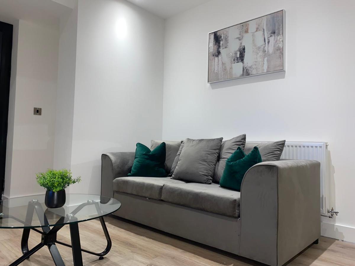 Roomotel - Broadoaks Apartments Solihull Zewnętrze zdjęcie