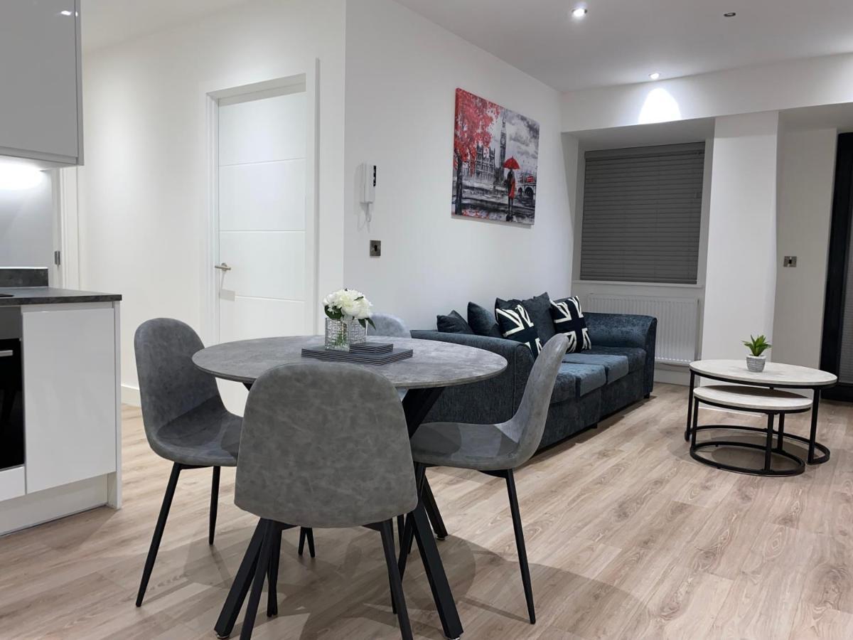 Roomotel - Broadoaks Apartments Solihull Zewnętrze zdjęcie