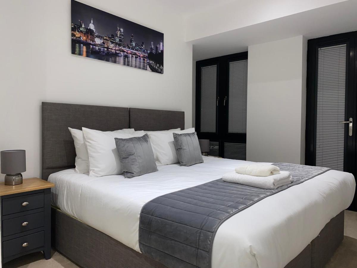 Roomotel - Broadoaks Apartments Solihull Zewnętrze zdjęcie