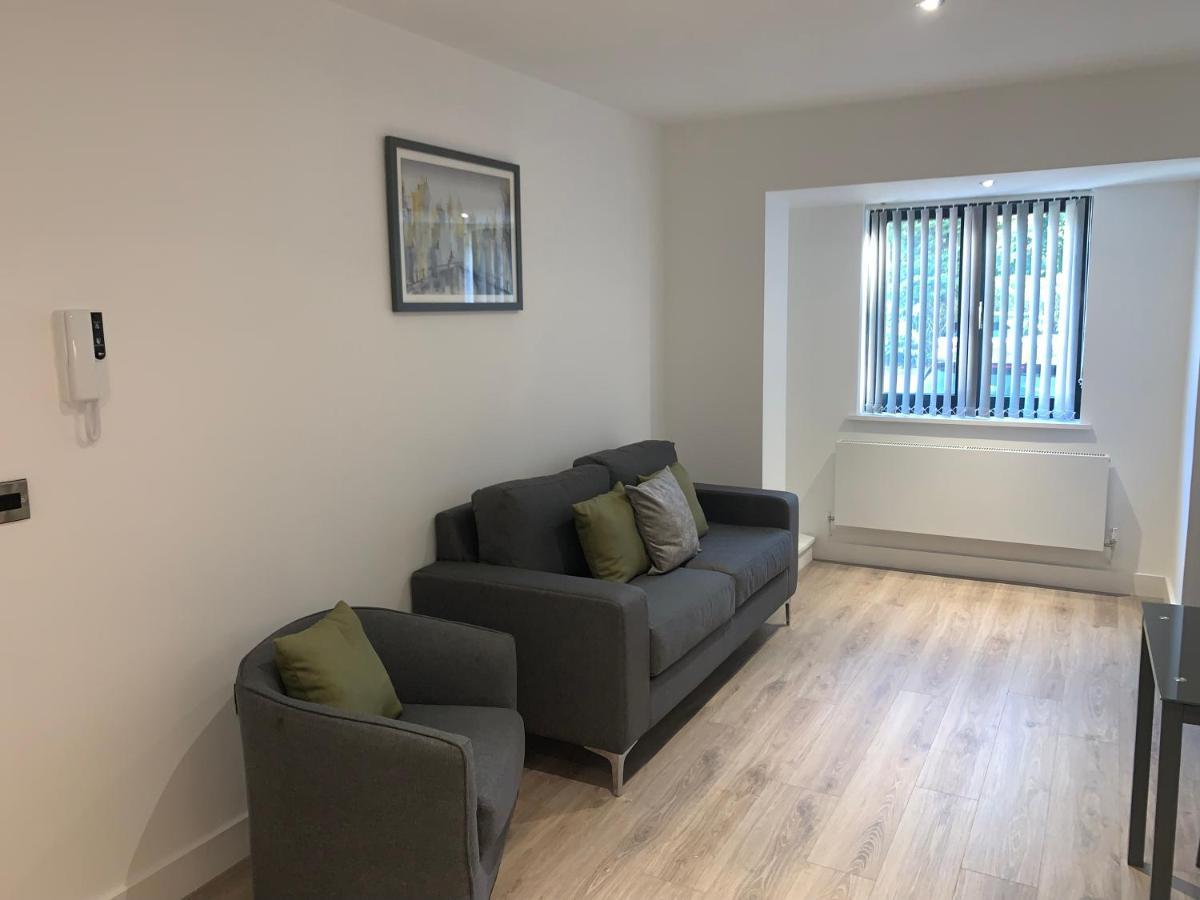 Roomotel - Broadoaks Apartments Solihull Zewnętrze zdjęcie