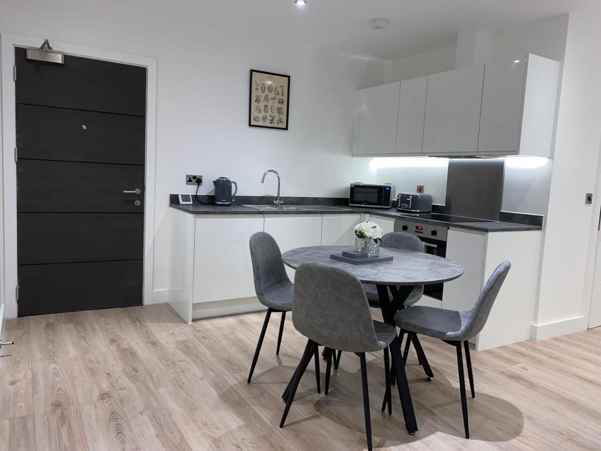 Roomotel - Broadoaks Apartments Solihull Zewnętrze zdjęcie
