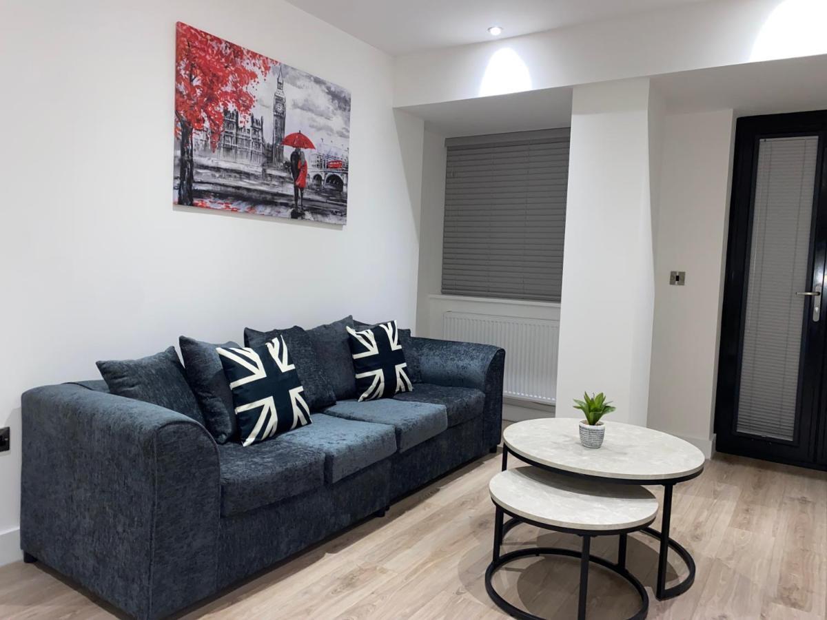 Roomotel - Broadoaks Apartments Solihull Zewnętrze zdjęcie