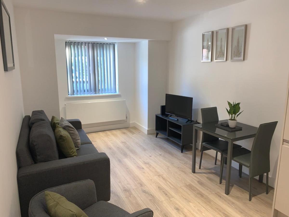 Roomotel - Broadoaks Apartments Solihull Zewnętrze zdjęcie